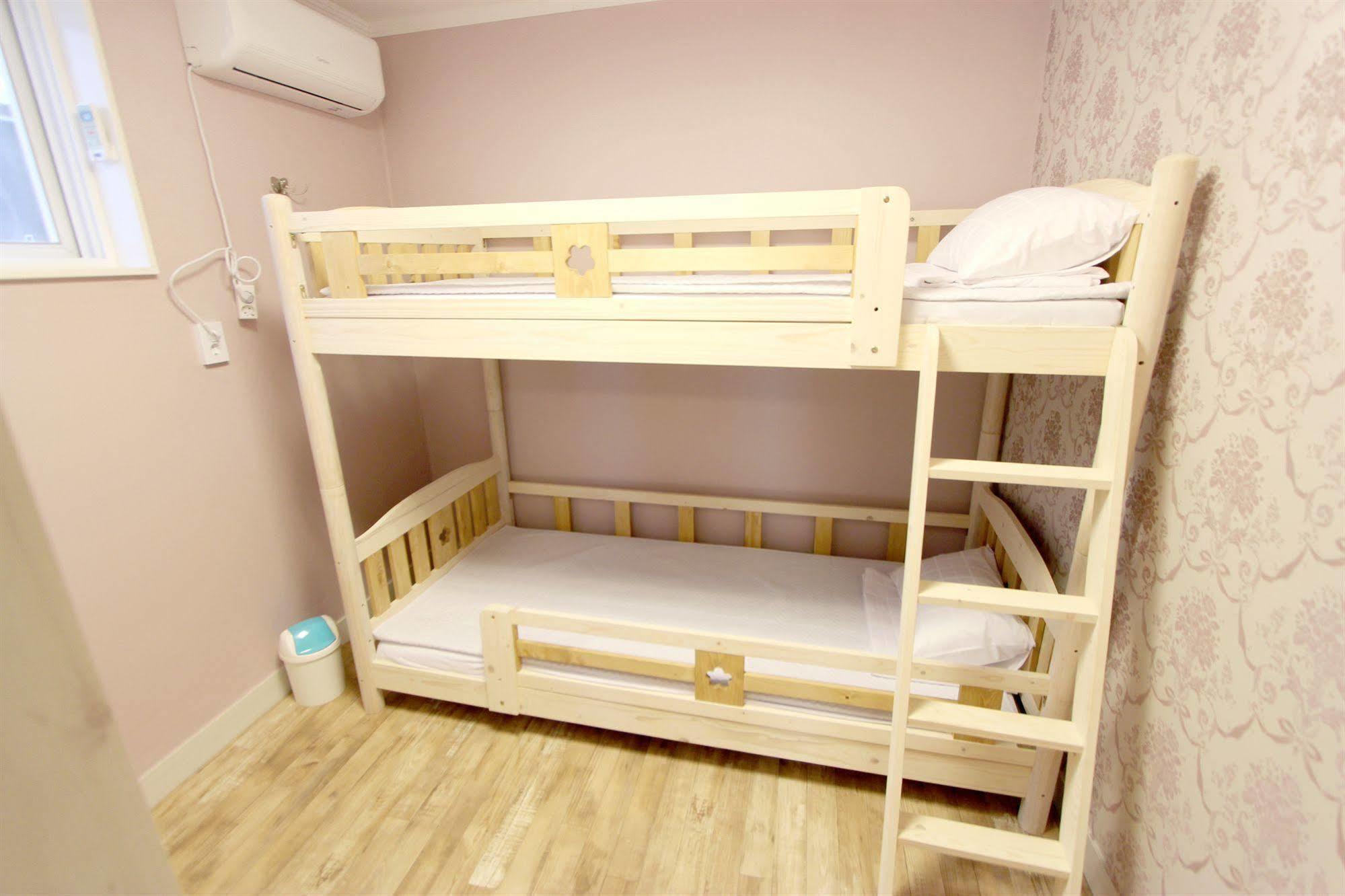 Unni House Hostel Seoul Exterior photo