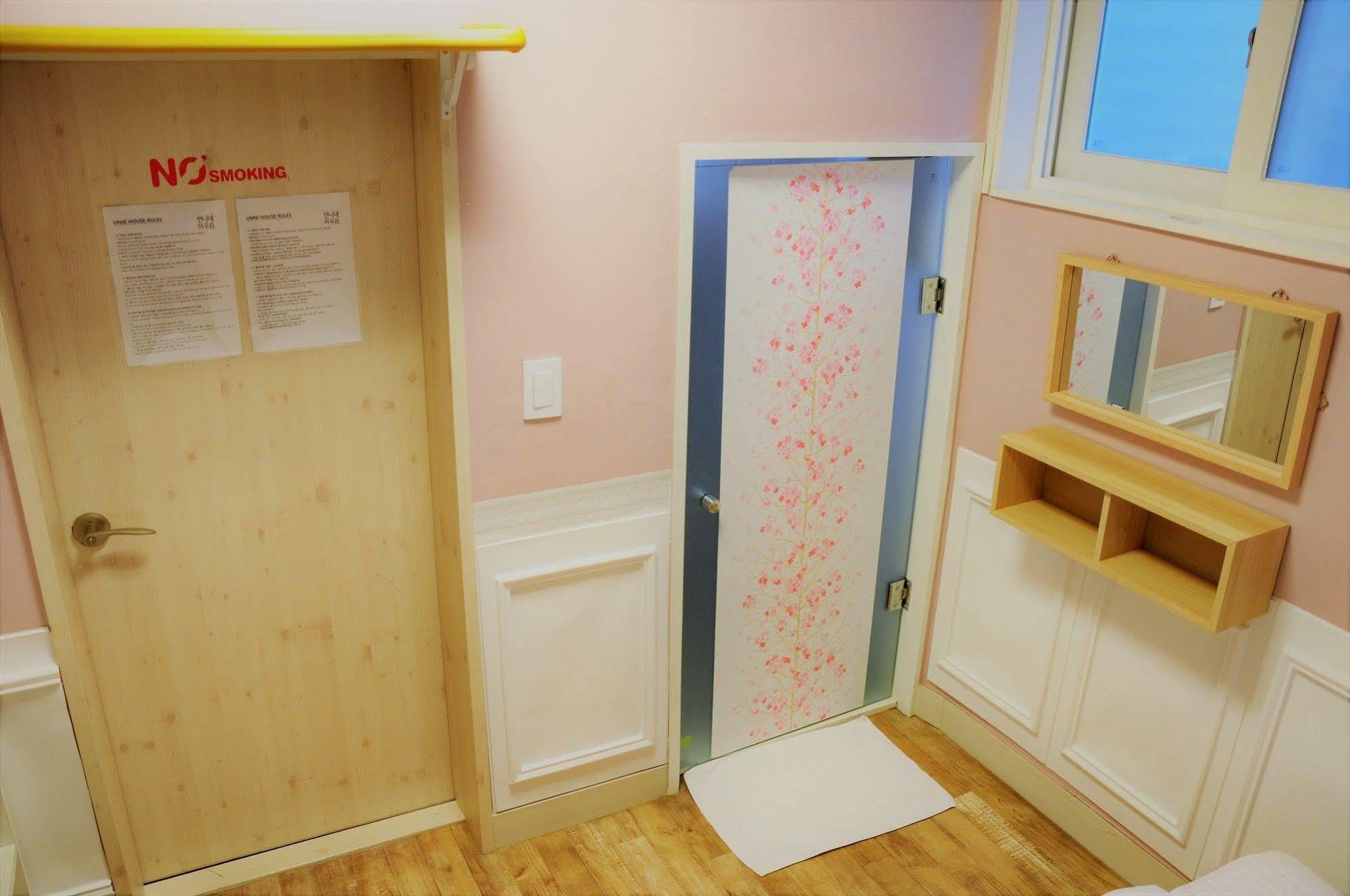 Unni House Hostel Seoul Exterior photo