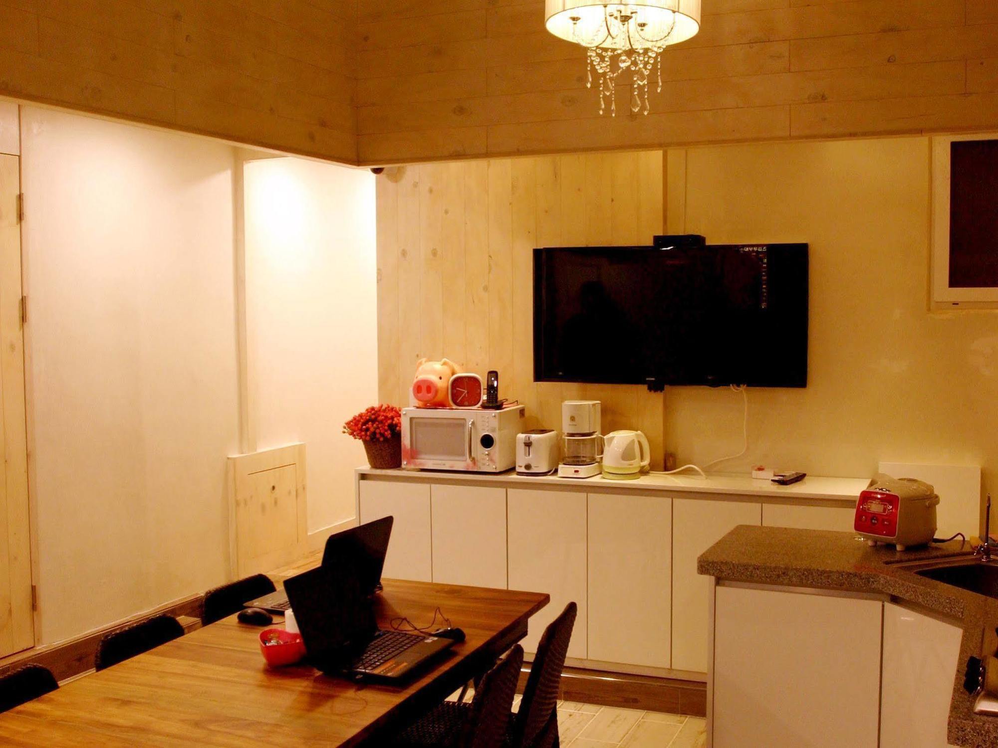 Unni House Hostel Seoul Exterior photo
